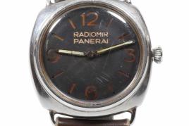 Vintage Panerai - Kampfschwimmer-Armbanduhr Die Schoss-Radiomir. Fa. Panerai (Italien) und Fa. Rolex (Schweiz). Aufrufpreis:	58.000 EUR Schätzpreis:	70.000 EUR