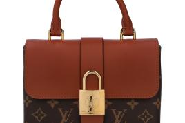 LOUIS VUITTON Schultertasche "LOCKY BB", Koll.: 2020, akt. NP.: 1.500,-€. Startpreis 650 EUR