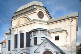 Außenansicht der ehemaligen Synagoge St. Pölten. Foto: Marius Höfinger