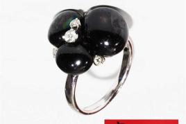 Original Pomellato Ring "Capri". Limit 980 EUR