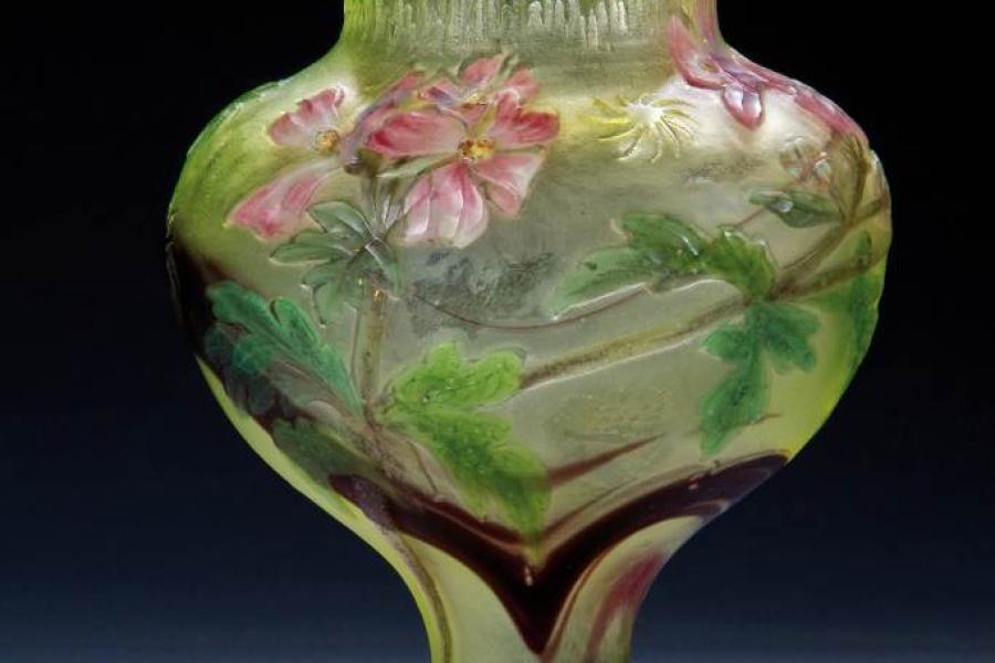 Vase, Burgun, Schverer & Co., Glashütte Meisenthal, um 1895-1900, H. 18,5 cm (6997-1)