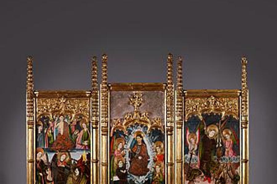 Altarpiece of Saint-Michael Tempera on gesso South-Spain, Valencia or Granada under Mozarabic influence 2nd quarter of the 15th century 70 x 146 cm (x 3).  Aussteller: De Backker Medieval Art