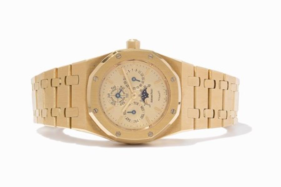 22 | Audemars Piguet Royal Oak Quantième Perpetuel, 25800BA, um 2000,  Verkauft für $ 29.941,00