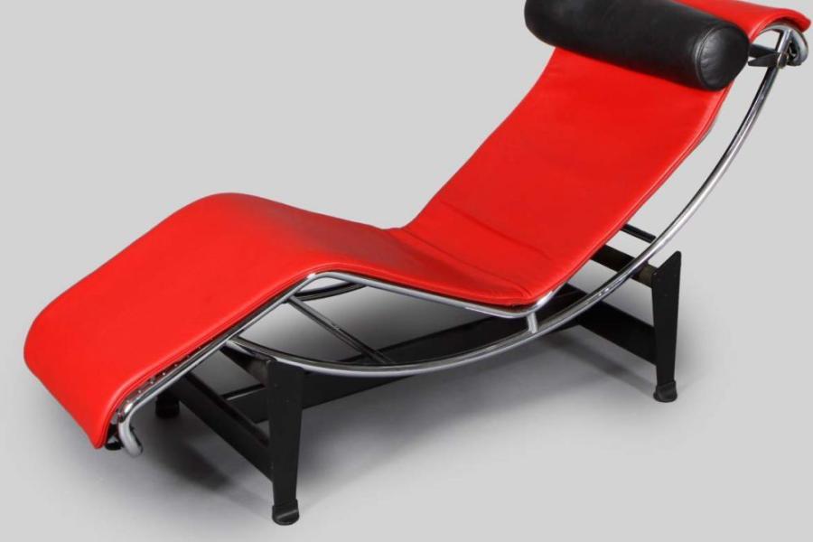 Le Corbusier, Entwurf 1928 Ausführung Cassina, Liege LC4, Nr. 12918, verchromtes Stahlrohrgestell Aufrufpreis: 	600 EUR