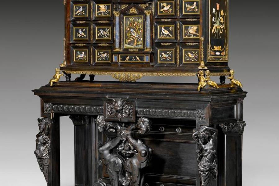 PRUNK-KABINETT MIT "PIETRA DURA"-EINLAGEN,  Renaissance, Florenz um 1600/30.  Schätzpreis:	150.000 - 250.000 CHF