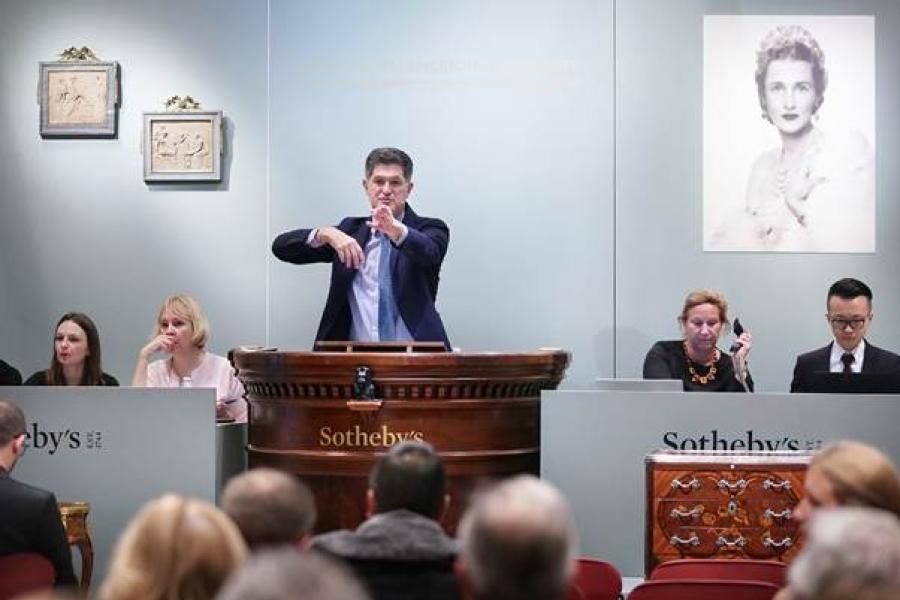 Pierre Mothes, Deputy Chairman, Sotheby’s France taking the sale in Paris