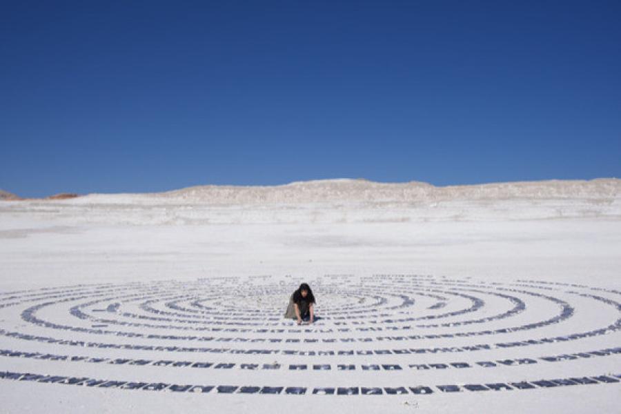 Abb. © Shirin Neshat, Land of Dreams