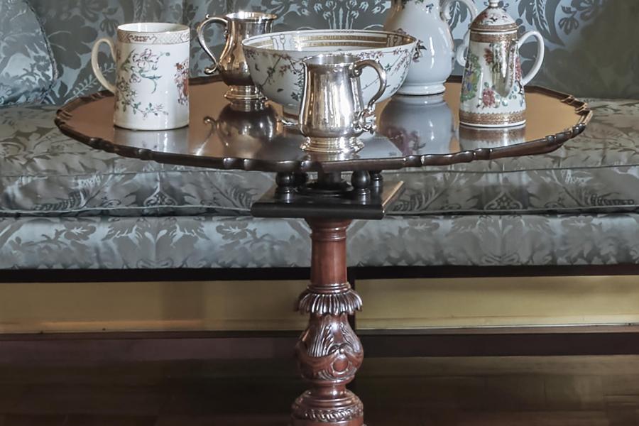 The Important McMichael-Tilghman Family "Acme Of Perfection" Chippendale Carved And Figured Mahogany Scalloped-Top Tilt-Top Tea Table Philadelphia, Pennsylvania, Circa 1755