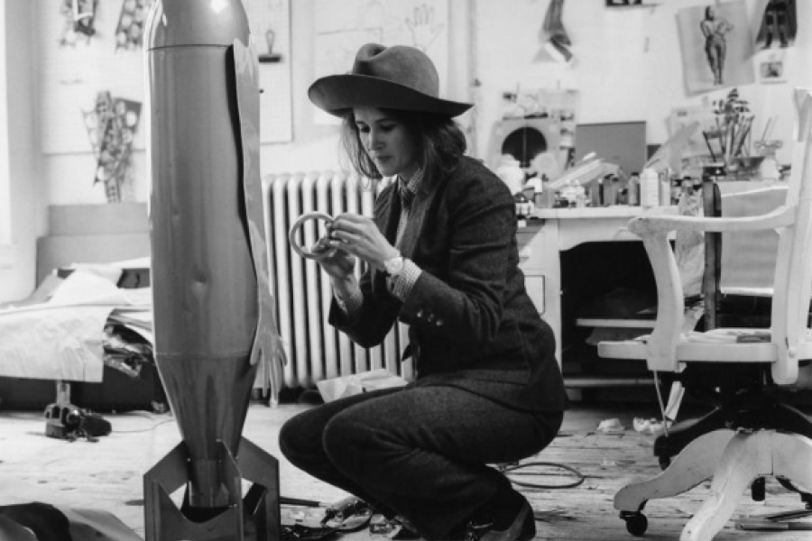 Kiki Kogelnik working on one of her Bomb sculptures in her studio in New York, 1965. Photographer: John Pratt © Kiki Kogelnik Foundation. All rights reserved