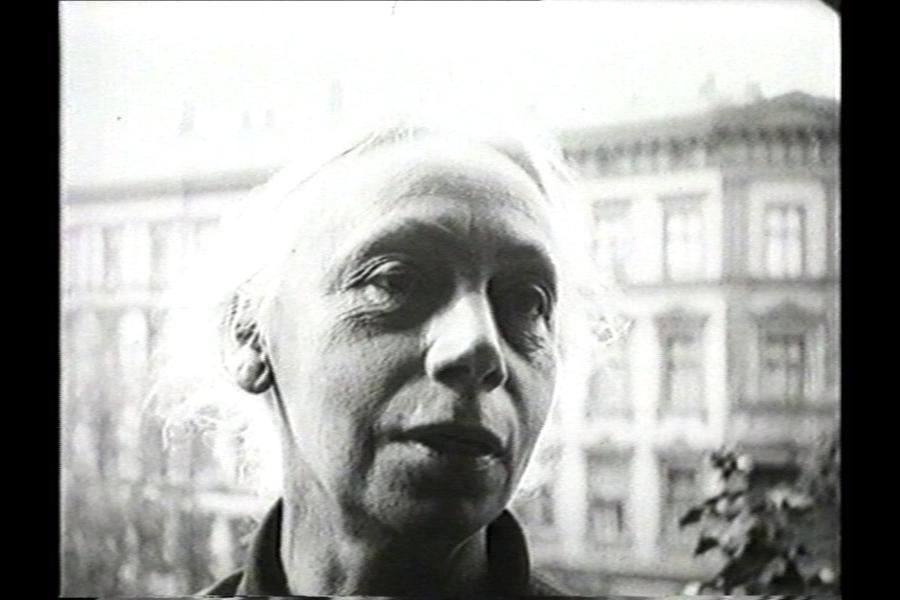 Hans Cürlis, Schaffende Hände: Prof. Käthe Kollwitz, 1925/26, Screenstill, Käthe Kollwitz Museum Köln