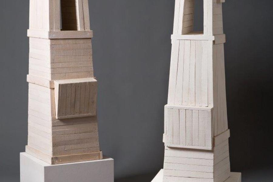 Eckhard Bausch, Turm I und Turm II, beide 2006, Pappelholz bemalt, 120 x 30 x 30 cm, Foto: Winfried Reinhardt