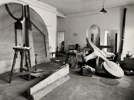 Fritz Getlinger, Das Atelier von Joseph Beuys im Kurhaus in Kleve, 1958 © VG Bild-Kunst, Bonn 2012