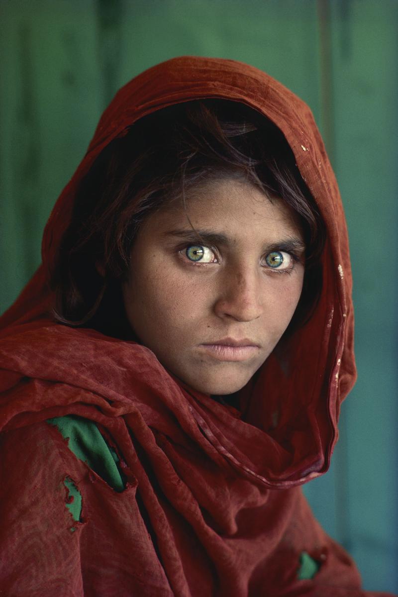 Afghanisches Mädchen. Peshawar, Pakistan. 1984. © Steve McCurry / Magnum Photos