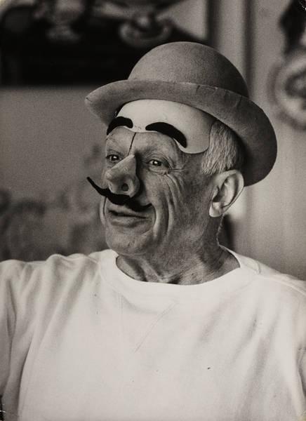 DAVID DOUGLAS DUNCAN (* 1916) Picasso, Villa La Californie, Cannes 1957 Silbergelatine-Abzug, Vintage 34,5 x 25,2 cm. Ergebnis: 9.000 Euro © WestLicht Auction