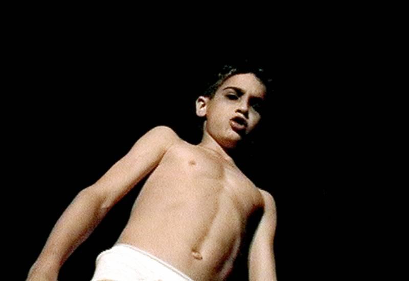 Chloe Piene, Little David, 1999. Video on DVD, 3.53 mns, colour, sound / Courtesy Chloe Piene und Galerie Barbara Thumm, Berlin