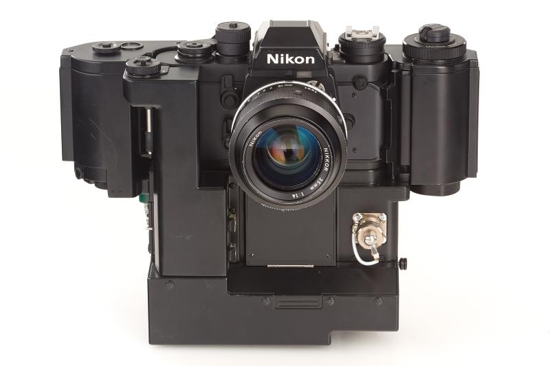 Lot 642: Nikon F3 NASA Startpreis: EUR 26.000 Schätzpreis: EUR 50.000 - 60.000