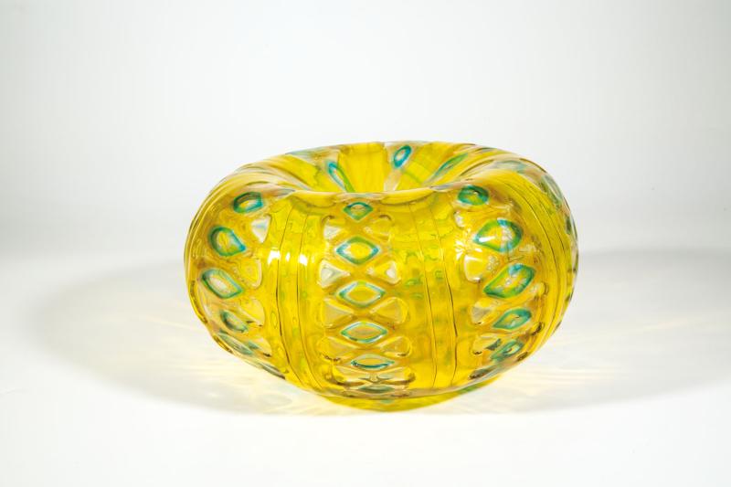 636 - Bedeutende kürbisförmige Vase ''Transennati'' Auktion: 231 - 25. Glasauktion Zwiesel  Anzolo Fuga (Entwurf), A.VE.M. (Arte Vetreria Muranese), Murano, 1962 Katalogpreis: 5.500 - 7.000 €