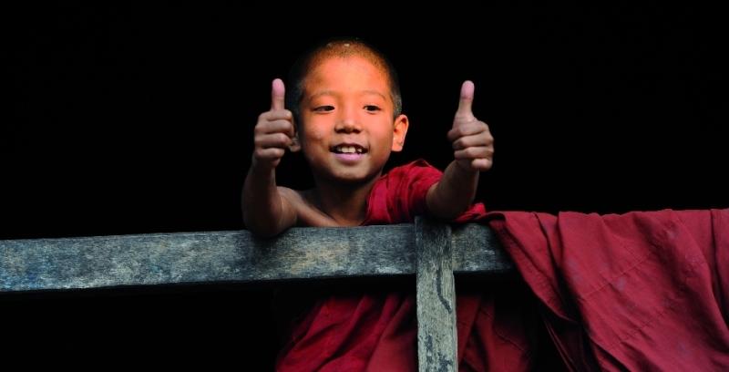 Vasundhara-Figur     Pagoden in Bagan     Kleiner Mönch     Jeder Junge muss eine bestimmte Zeit im Kloster verbringen...