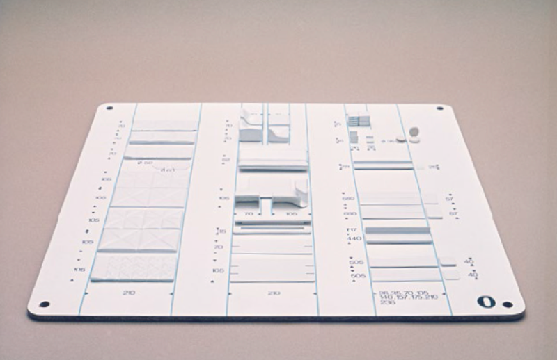 Level 0 showing the basic modules of the project/ Maquette Herman Miller/ Credit: Archives Paulin