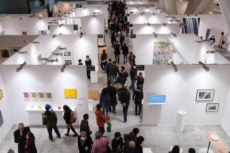 view of ART FAIR TOKYO 2014 photo : Munetoshi IWASHITA