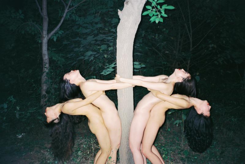 07 © Ren Hang