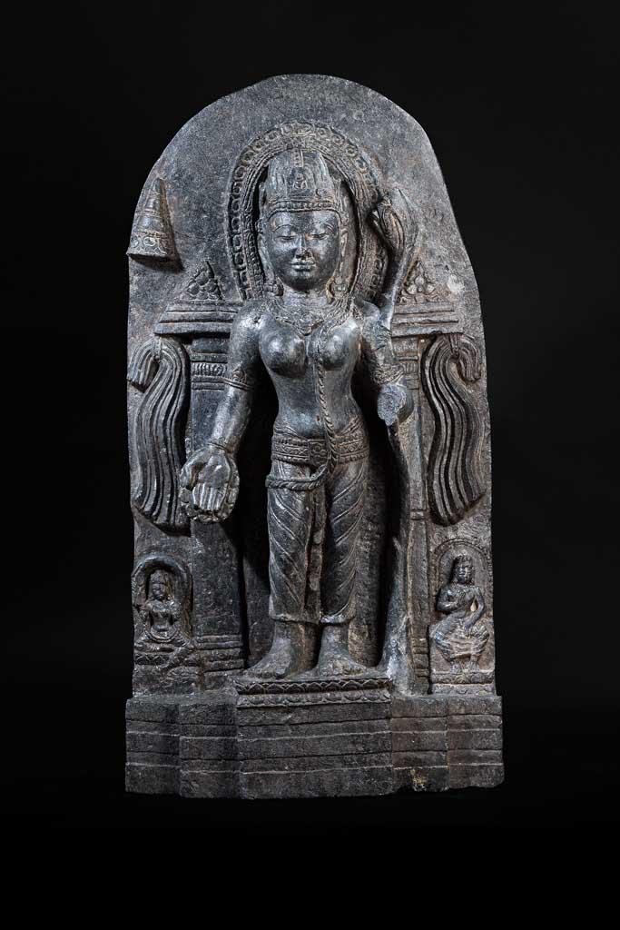 Stele mit Parvati, Pala-Periode, 10. Jh. Ausrufpreis:	7800 Euro