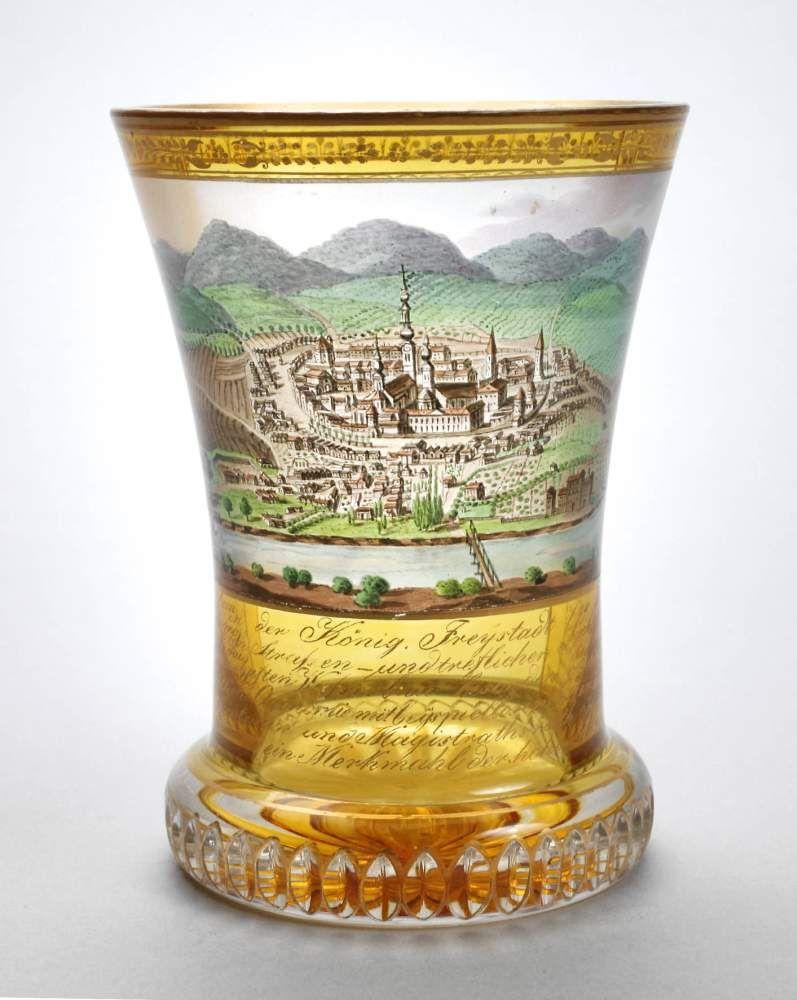 Ranftbecher Anton Kothgasser Wien um 1830, Ansicht der Stadt Köszeg (deutsch Güns) in Westungarn mit Herz-Jesu-Kirche und St. Emmerich-Kirche, klares Glas,  Mindestpreis: 	4.800 EUR