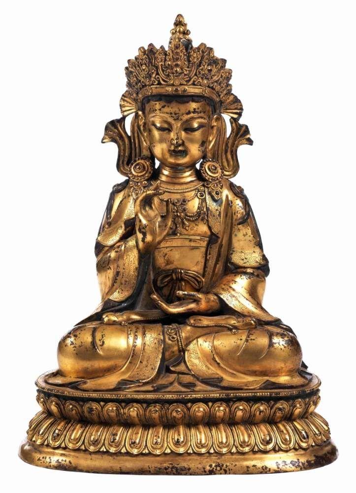 Große Figur des Shakyamuni Höhe: ca. 65,5 cm. Rückseitige apokryphe Ming-Marke. China.  Schätzpreis:	30.000 - 50.000 EUR