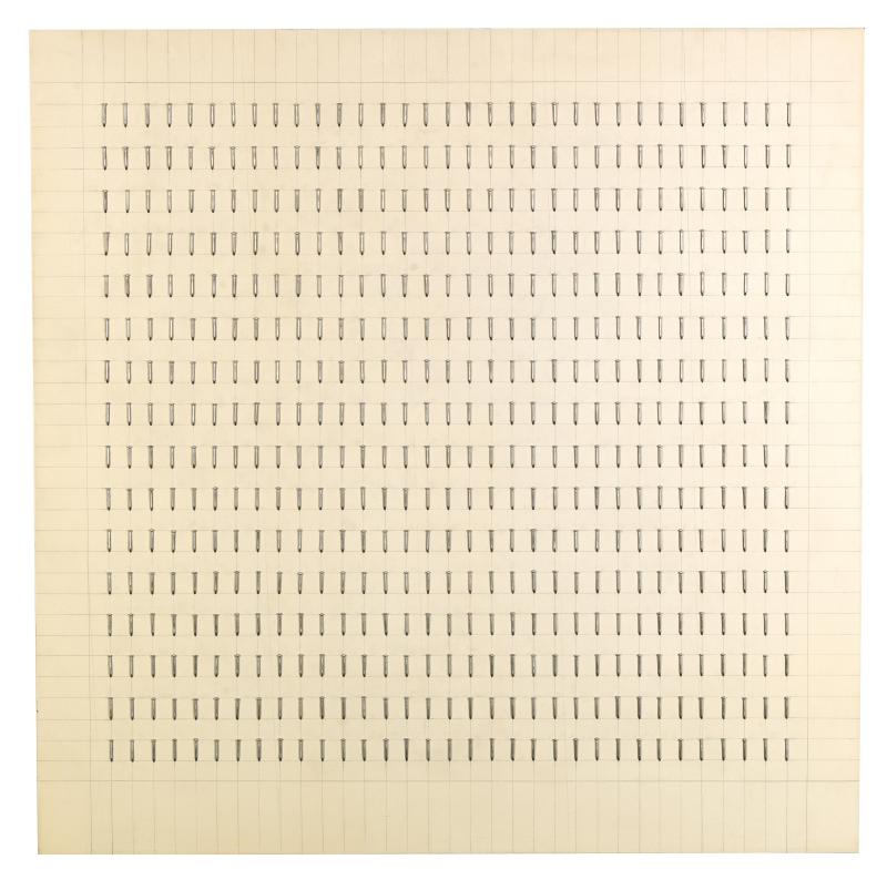 Kat. Nr. 609 Günther Uecker, (Wendorf 1930 geb.) Reihung, 1970, Bleistift, Nägel, Lack, Holz, rücks. signiert, mit Widmung  Uecker Günther für "Tünn und Eva" mit Richtungspfeil auf einen mit "lenk mack pfahler uecker - 35. biennale di Venezia padiglione tedesco" beschrifteten Klebezettel zeigend, 78 x 78 cm, in Plexiglasbox, 79,5 x 79,5 x 5 cm  erzielter Preis € 344.600