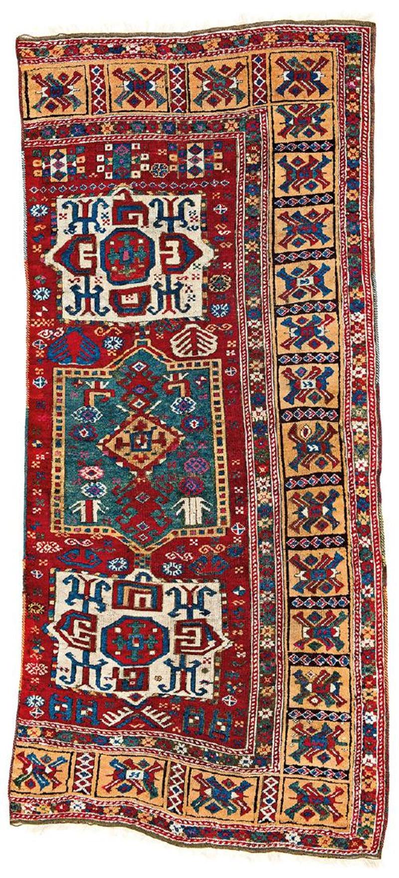 Lot 129, Kurdish diwan rug, starting bid € 2.200