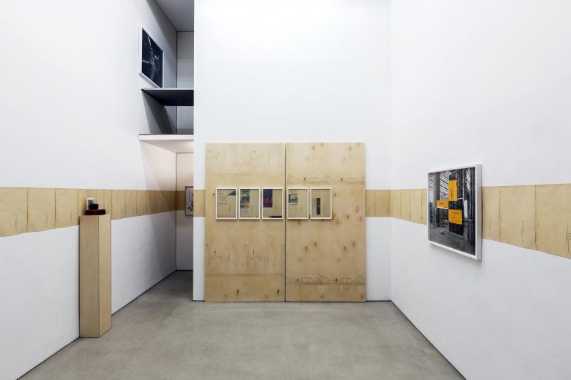 MLADEN BIZUMIC, Ausstellungsansicht Mladen Bizumic. Kodak: Reorganization Plan, Georg Kargl BOX, Wien | 2015 © Courtesy Georg Kargl Fine Arts, Wien | Vienna Foto | Photo: Matthias Bildstein