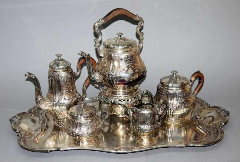 Nikolaus Trübner, 5 tlg. Kaffee- und Teekern auf Tablett, Silber, Heidelberg um 1900 Nikolaus Trübner, Schätzpreis:	8.000 - 9.000 EUR