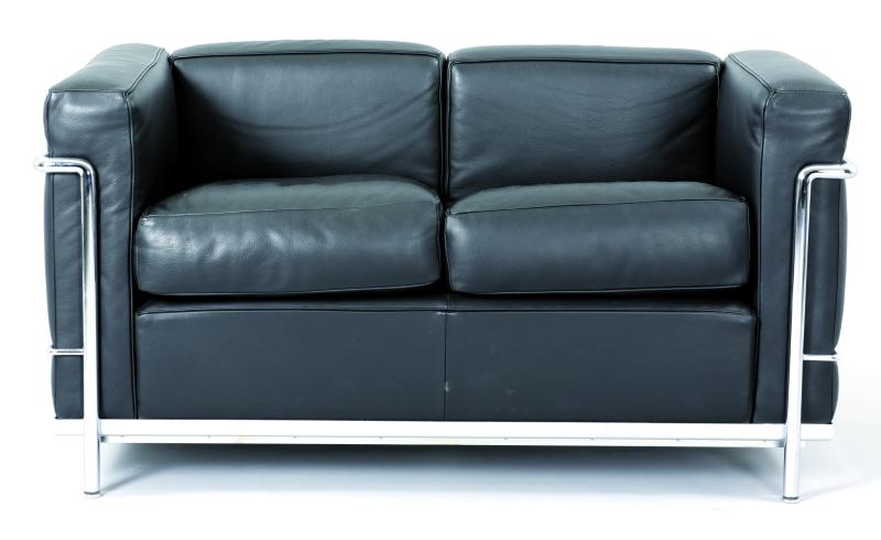 Kat.-Nr. 906 Zweisitzersofa LC2 Cassina, 21.Jh. Modell LC2 nach einem Entwurf v. Le Corbusier,  Schätzpreis 1.400,- EUR