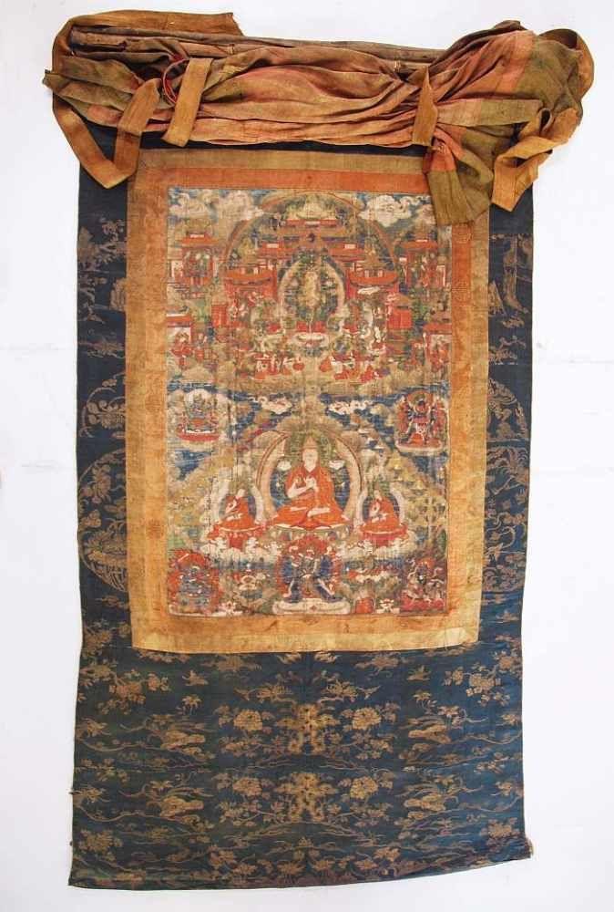 Thangka mit Vorhang. Asien, wohl Ende 18./19. Jahrhundert. Rollbild des tantrischen Buddhismus.  Mindestpreis:	120 EUR