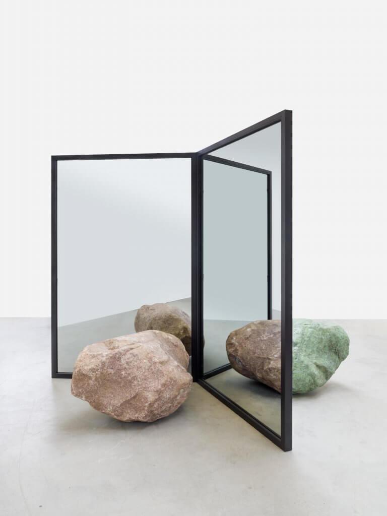 Absorption (Dolomit) (2018) Alicja Kwade KÖNIG GALERIE  Courtesy: the artist and KÖNIG GALERIE