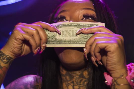 Lauren Greenfield: Secret Moneii, 28, a stripper at Magic City who made nearly $20,000 during her first week at the club, Atlanta, 2015. Credit: Lauren Greenfield/INSTITUTE © Lauren Greenfield