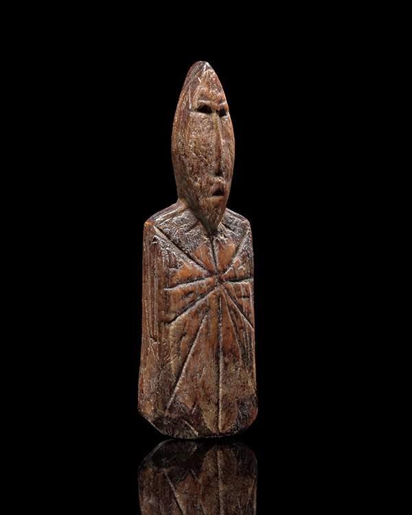 Galerie Meyer Oceanic & Eskimo Art A miniature tattooed shaman figure representing a spiritual ancestor