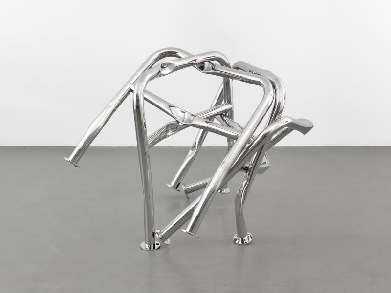 Bettina Pousttchi, Felix, 2018, Fahrradbügel, Edelstahl poliert / bike racks, polished stainless steel, 108 (h) x 115 x 140 cm, Courtesy Buchmann Galerie und die Künstlerin, Foto: Roman März