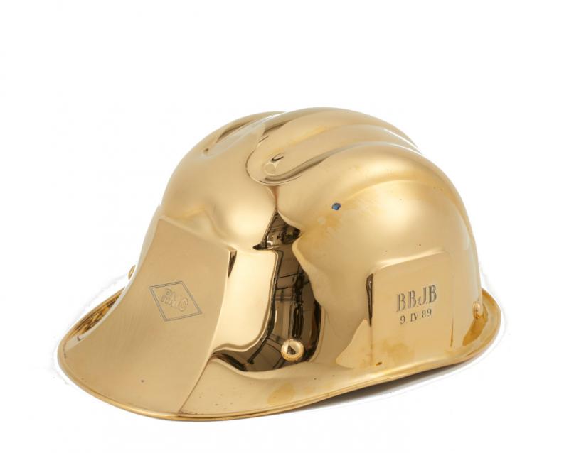 Goldener Bauhelm | 1988 Asprey & Co. Ltd. | London Schätzpreis 1.200 – 1.500 Euro Aus der Auktion „GOLD“