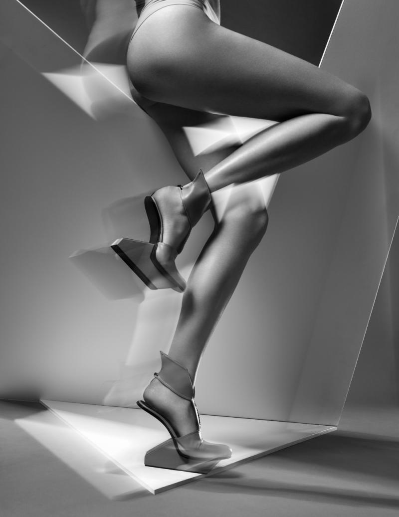 Carolin Holzhuber, SYNCHRONICITY_SYNC 6, Synchronicity FW 19/20 © Warren Du Preez and Nick Thornton Jones