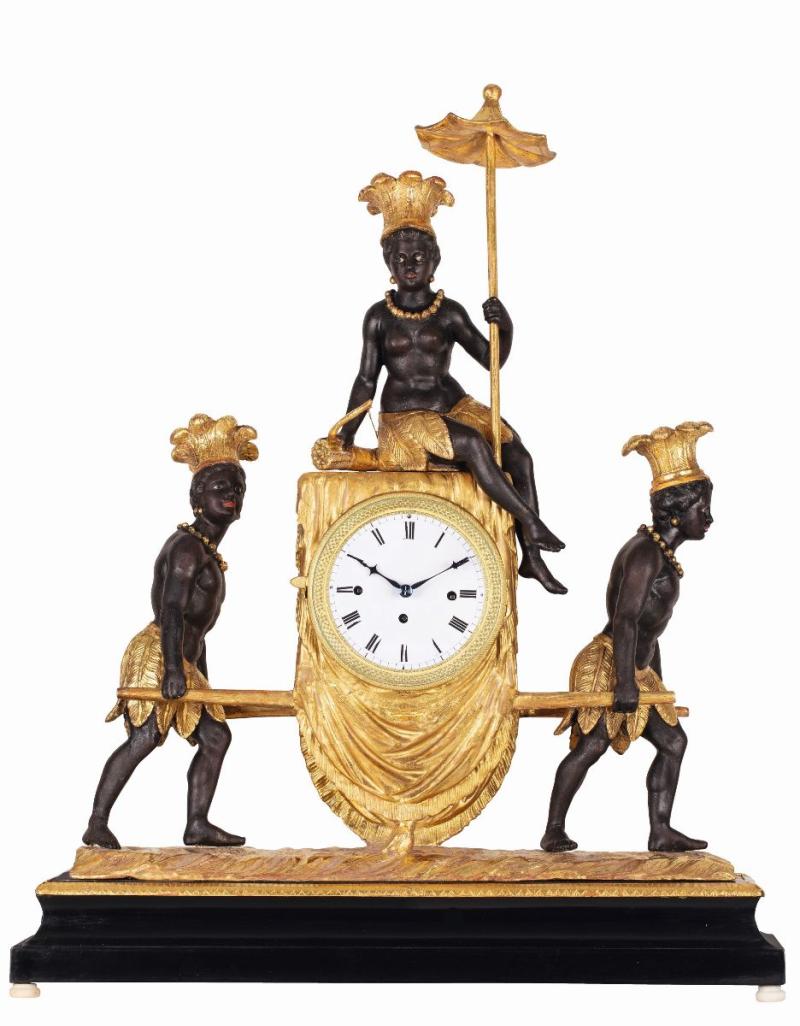 Kommodenuhr „au bon sauvage“ mit Augenwender, Wien, um 1800, H: 63 cm Bild: Lilly’s Contemporary Art Exclusive Antiques