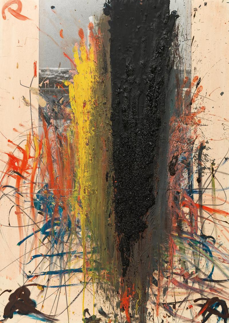 Arnulf Rainer (Baden bei Wien 1929 geb.) „Das schwarze Blut des Kreuzes“, 1984/85, 3 x monogrammiert R bzw. AR, Öl, Ölkreide auf Fotografie auf Karton, auf Holz, 102 x 73,3 cm, erzielter Preis € 101.768