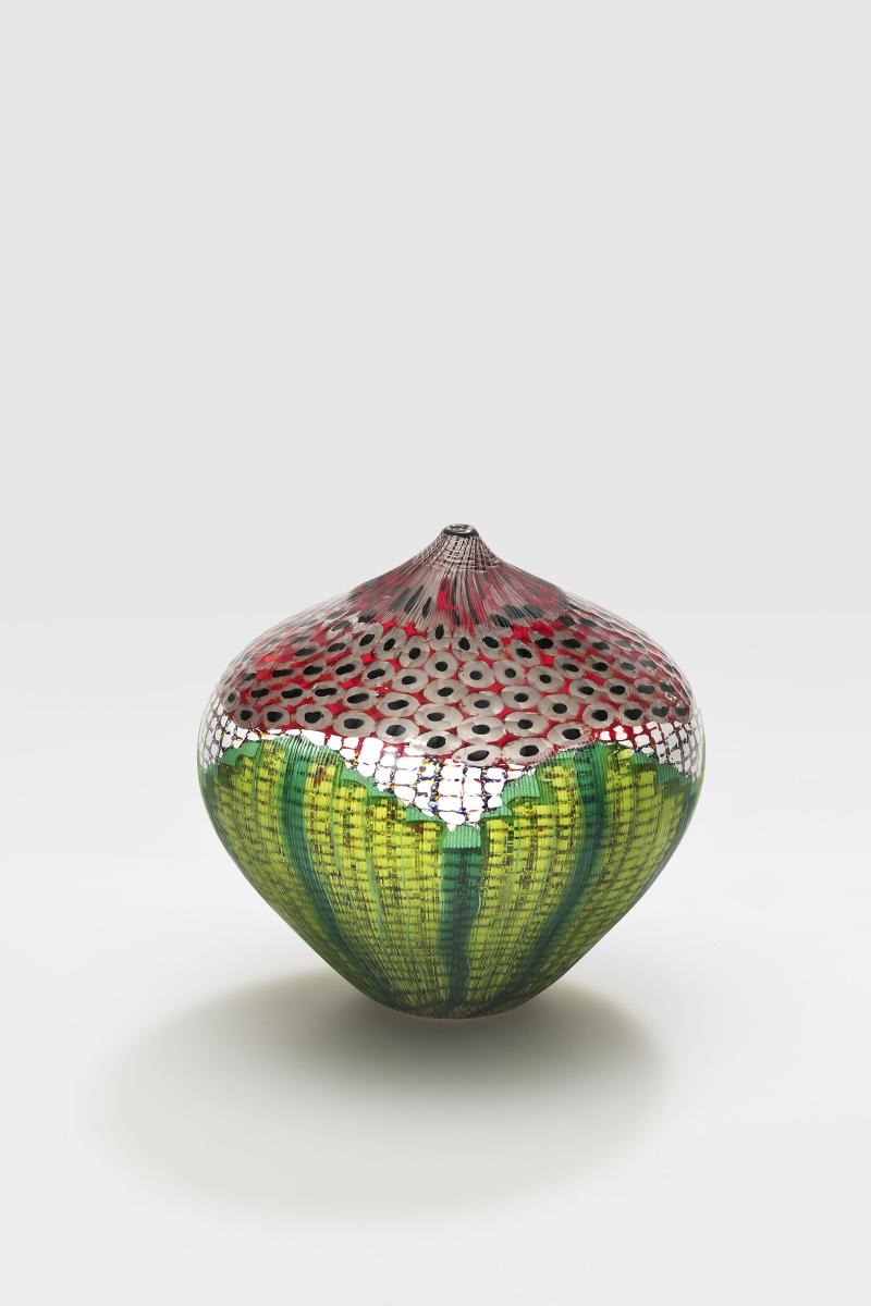 Bocciolo, 2004 Entwurf: Yoichi Ohira Ausführung: Livio Serena und Giacomo Barbini H: 18,7 cm Glas, verschiedene Techniken (Murrine, Battuto, Inciso) Foto: Martin Adam