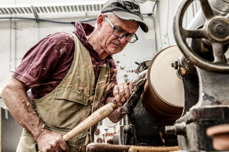 Charles Sanford - Wood Turning …phy Credit Charles Sandford.