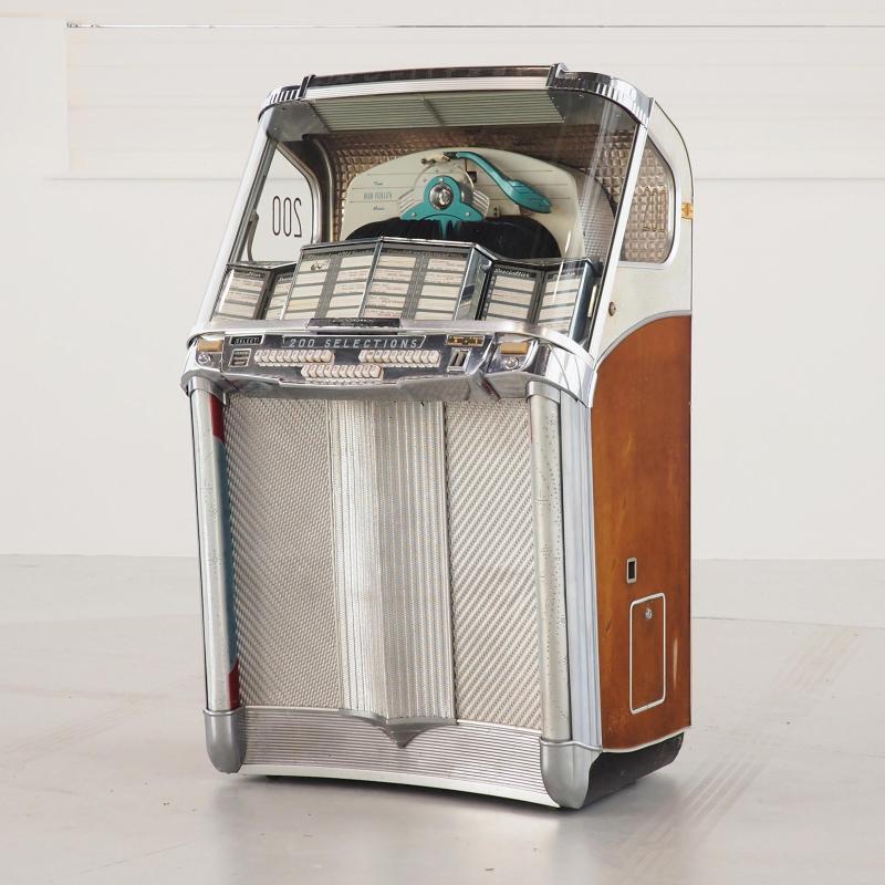 Nr. 11: 1956 Wurlitzer 2000 „Centennial“, Startpreis € 2.000