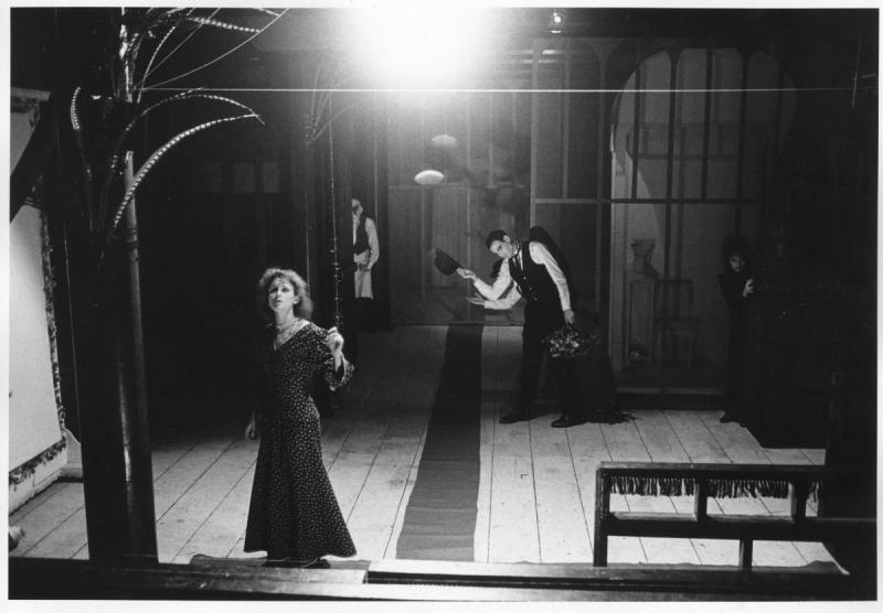 Babette Mangolte.  Richard Foreman staging of his play “Blvd de Paris” in a loft in Soho with set design and lights by Foreman with Kate Manheim and John Erdman, 1977.  Courtesy Babette Mangolte.