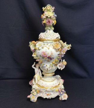 Los 2150 MEISSEN POTPOURRI-VASE Startpreis: 900,00 Euro