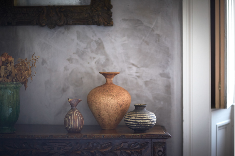 Waistel Cooper, Small jug with vertical sgraffito lines, 1950s, Porlock stoneware, 16 x 19.5 cm, Baluster vase, early 1960s, Porlock/Culbone stoneware, 28 x 21