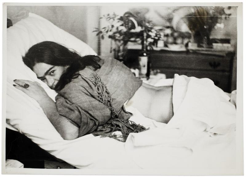 Frida Kahlo, fotografiert von Nickolas Muray, 1946. © Diego Rivera & Frida Kahlo Archives, Bank of Mexico, Treuhänder im Diego Rivera and Frida Kahlo Museum Trust