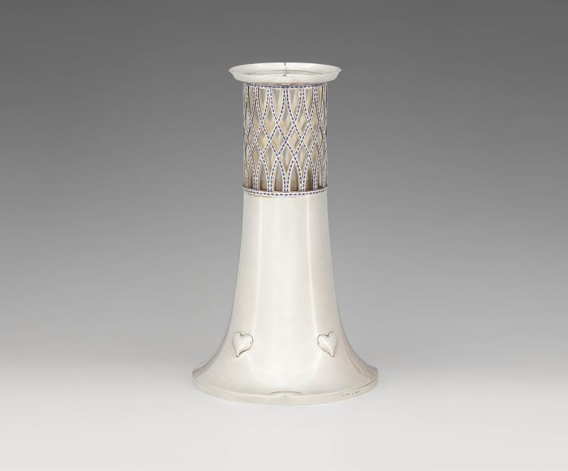 Rare Jugendstil-Vase von Joseph Maria Olbrich  Schätzpreis: 15.000 € - 18.000 € Ergebnis: 18.900 € (i